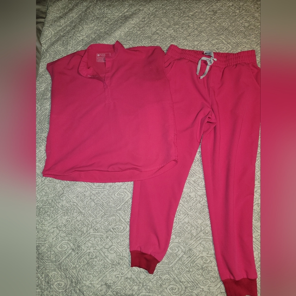 Figs scrubs Rafaela Oversized Scrub Top And Uman Relaxed Joggers